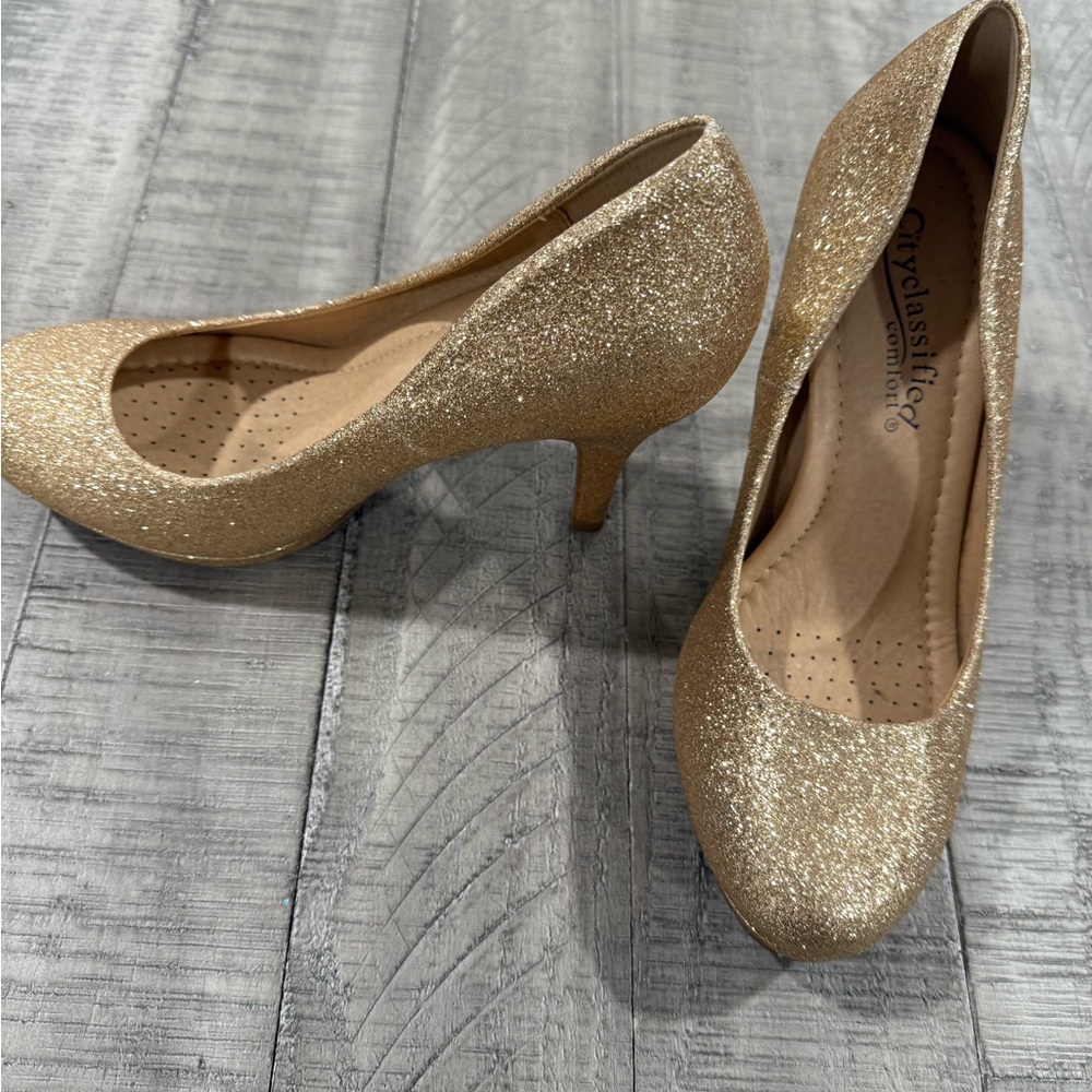 Cityclassified Gold Sparkle Heels